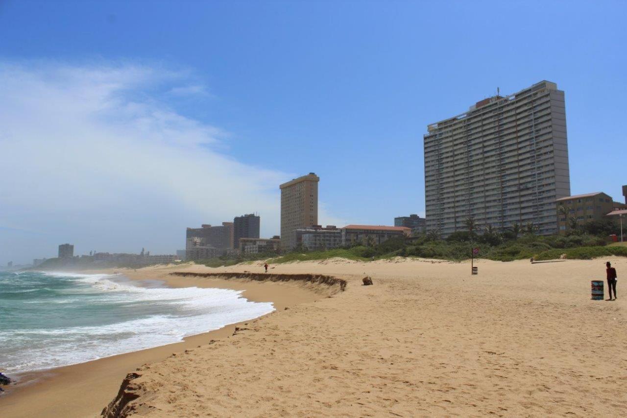Silver Dolphin Holidays Apartment Amanzimtoti Bagian luar foto