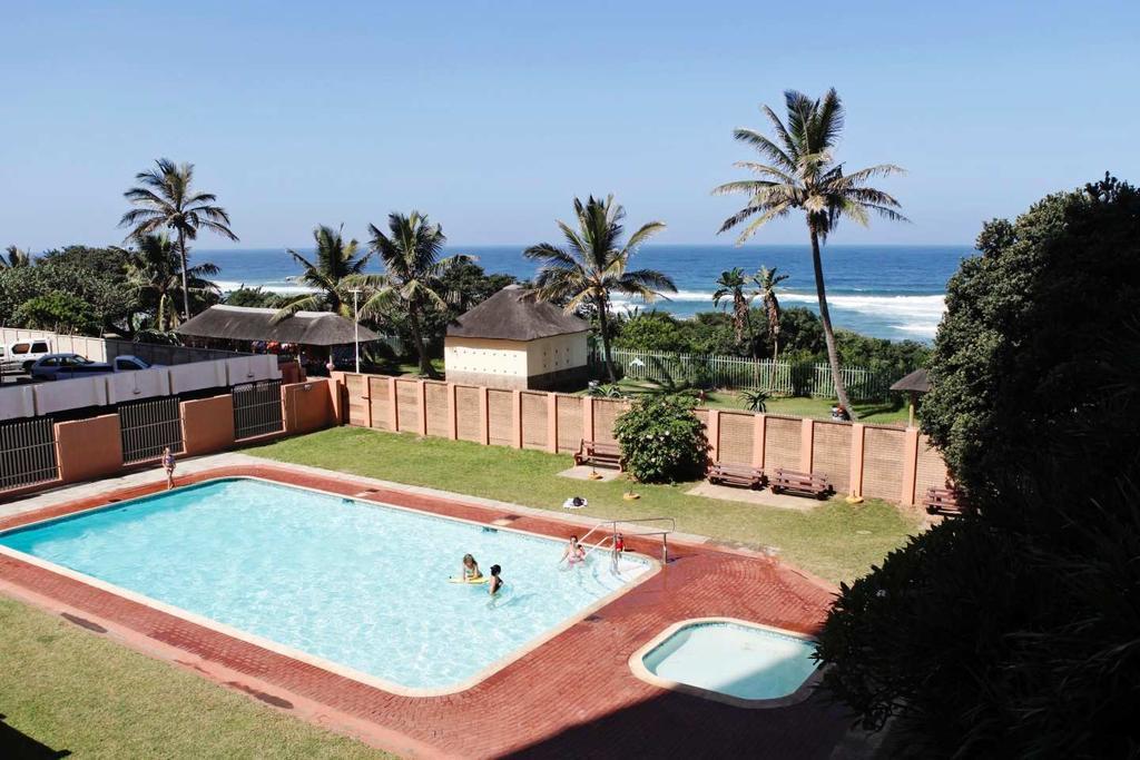 Silver Dolphin Holidays Apartment Amanzimtoti Bagian luar foto